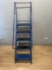 Mobile safety ladders. 5 Step. Highest step 1.24m