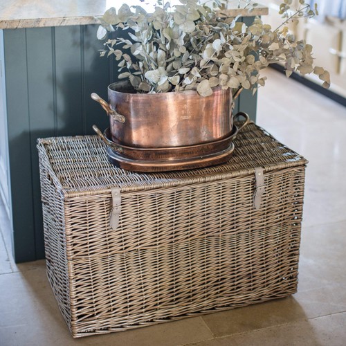 Light grey wicker storage - light,