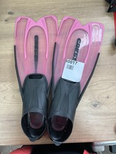 Cressi Adult Snorkeling Fins With Adjustable Foot Pocket