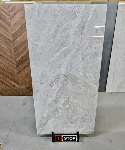 Job lot floor wall - lot,
