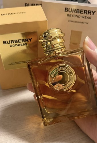 Burberry goddess eau parfum - goddess,