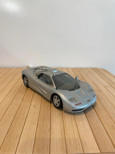 Maisto 1993 mclaren f1 - 1:18,