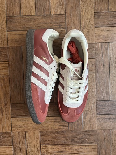 Adidas sambas red - u.k., 9