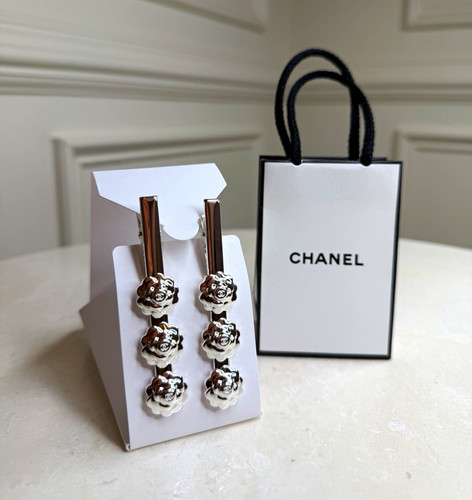 New chanel camellia - new, hair