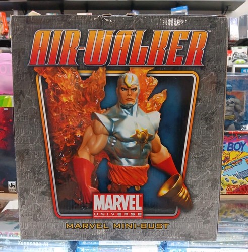 Air walker bust - air, silver