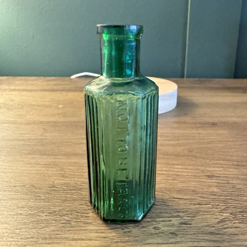 Antique emerald green poison - emerald,