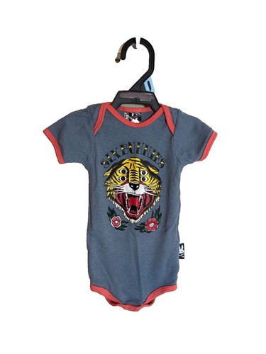 Six bunnies tiger trad - bunnies,