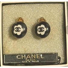 CHANEL Camellia Coco Clip