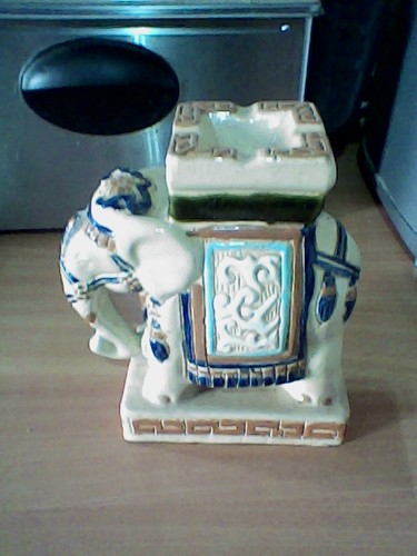 Vintage elephant figurine - vintage,