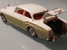 CORGI TOYS 224 ORIGINAL