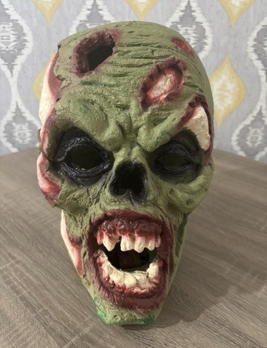 Giant zombie head - zombie,