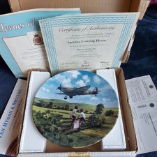 Royal Doulton Heroes of the Sky "Spitfire Coming Home" Limited Edition ✈ Plate