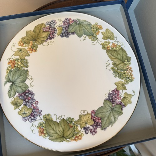Vintage 70s royal worcester - royal,