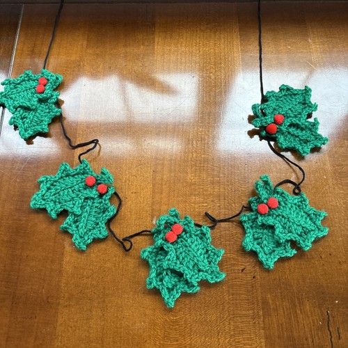 Christmas holly bunting - holly,