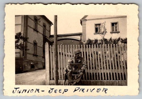 Vtg snapshot ww2 soldier - snapshot,