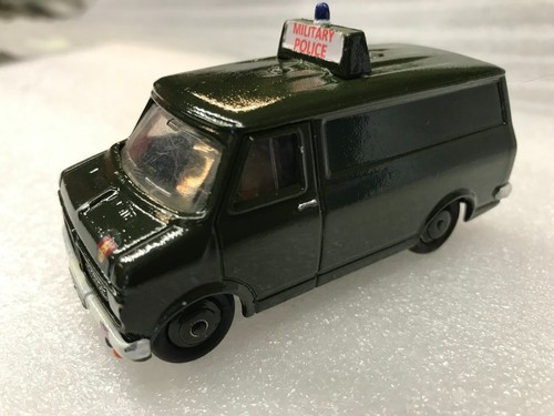 Dinky toys 412 - dinky, aa
