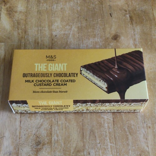 Giant custard cream - giant,