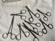 Nail Scissors Fingers Toes x 8 excellent condition just been in a tin 