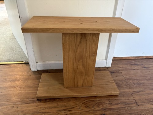 Solid oak center speaker stand - center,