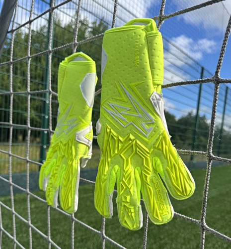 Kaliaaer goalkeeper gloves