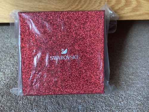 Swarovski red velvet pink - &,
