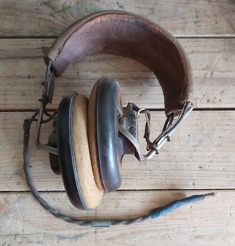 Ww2 army military radio - military,