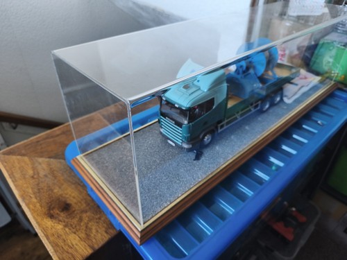 Emm corp scania 6x2 - corp, rigid