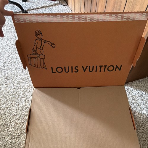 Authentic louis vuitton - louis,