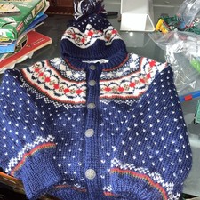 Handknit Norwegian Blue
