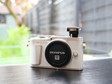 Olympus PEN Lite E-PL10 16.1MP