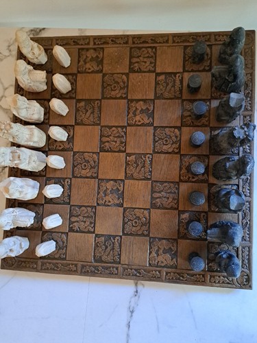 Medieval celtic chess set - medieval,