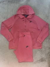 Old Season Nike Tech Fleece
