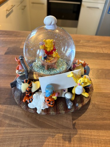 Disney snow globe rare - , winnie