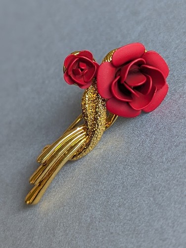 Vintage red rose brooch - vintage, gold