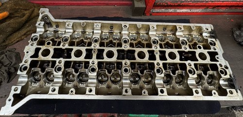 Mercedes r129 cylinder head - mercedes,