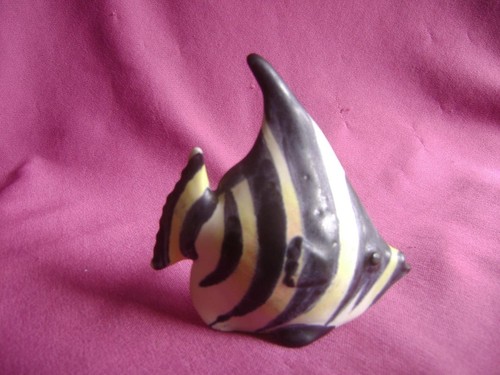 Isle wight chessell pottery - of,