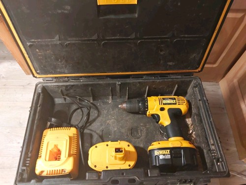 Dewalt dck2062p3 18v - dewalt,