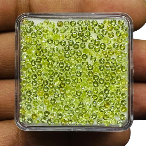 250 pcs natural - peridot, 2mm