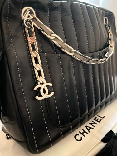 Chanel vertical black - chanel,