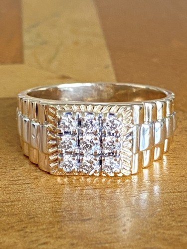 Gents 9ct gold diamond - 9ct,