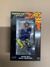MINICHAMPS SITTING FIGURE NO CAP 2004 MOTOGP VALENTINO ROSSI GAULOISES 312049046