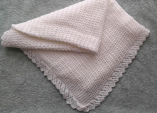 Hand knitted white sparkle - hand,