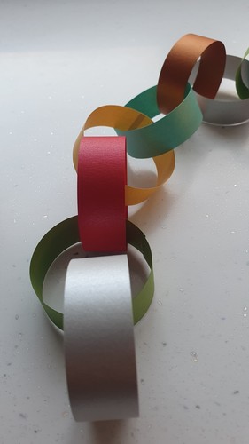 Very special paper chains - ,