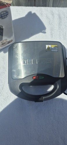 Geepas gdm36532n 750w hole - geepas, 8-hole