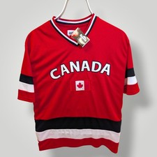 Snowcap Canada Souvenir Hockey
