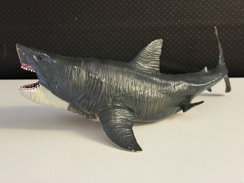 Hand painted shark action - hand-painted,