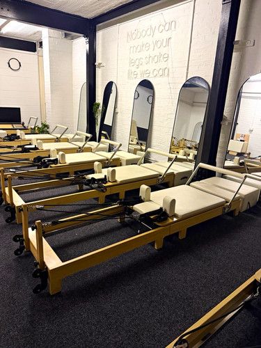 Wood pilates reformer machine - wood,