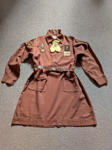 Vintage 1960 brownie guide - 1960’s,