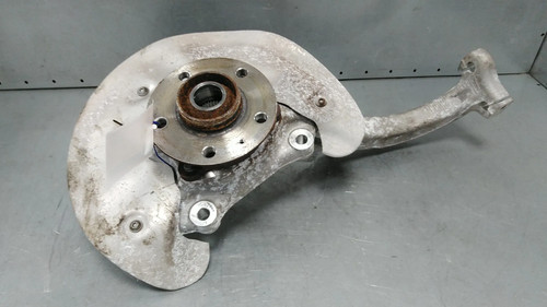 Stub axle left front - stub,