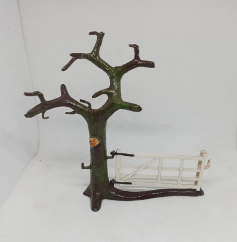 Vintage britain lead tree - britain's,